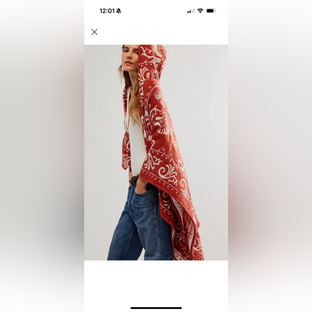 NWT free people
Hudson Valley Kimono
One size
Red